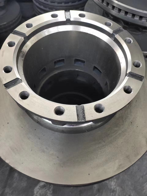 Various models of truck brake discs